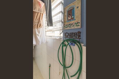 Apartamento à venda com 97m², 2 quartos e 1 vagaÁrea de Serviço