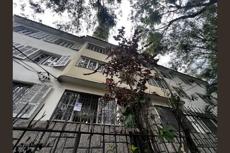 Apartamento à venda com 100m², 3 quartos e 1 vaga Apartamento à venda com 100m², 3 quartos e 1 vagaFachada