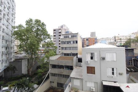 Apartamento para alugar com 68m², 2 quartos e 1 vagaVista