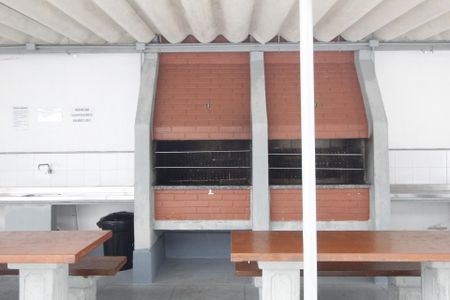 Apartamento para alugar com 68m², 2 quartos e 1 vagaÁrea comum - Churrasqueira