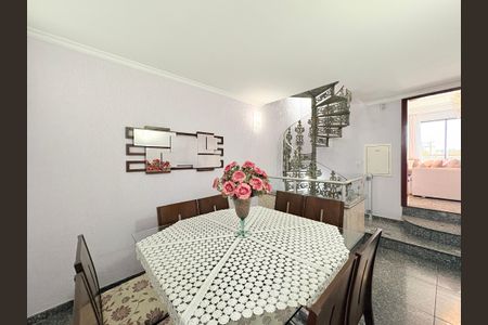 Casa à venda com 215m², 3 quartos e 3 vagasSala de Jantar