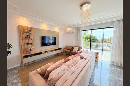 Sala de casa à venda com 3 quartos, 215m² em Jardim do Lago, Jundiaí