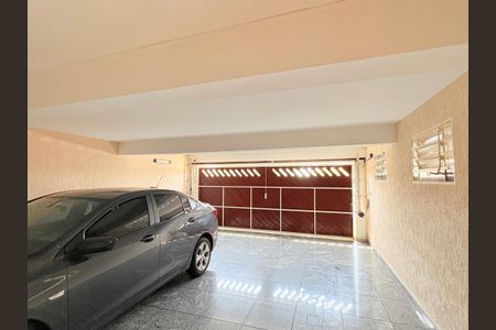 Casa à venda com 215m², 3 quartos e 3 vagasGaragem