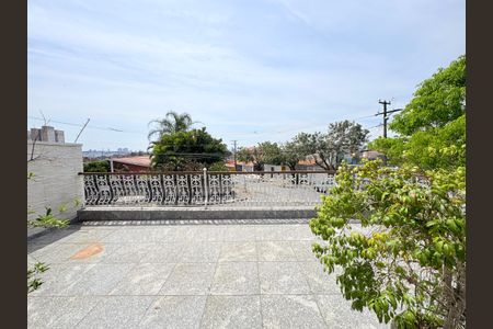 Varanda de casa à venda com 3 quartos, 215m² em Jardim do Lago, Jundiaí