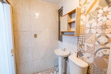 Casa para alugar com 50m², 1 quarto e 1 vaga Casa para alugar com 50m², 1 quarto e 1 vagaBanheiro