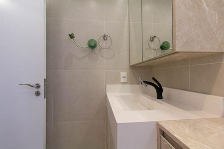 Apartamento à venda com 114m², 3 quartos e 2 vagasBanheiro da Suíte 1