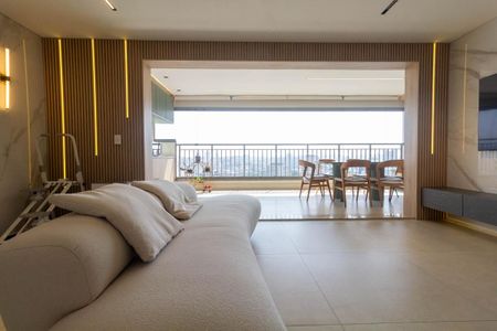 Sala de apartamento à venda com 3 quartos, 114m² em Vila Carrão, São Paulo