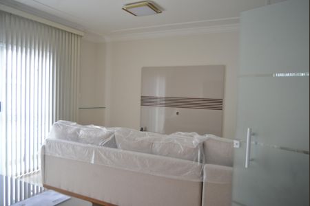 Sala de casa à venda com 3 quartos, 146m² em Vila Gilda, Santo André