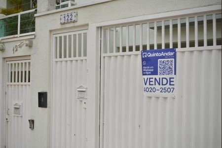 Casa à venda com 146m², 3 quartos e 4 vagasPlaquinha