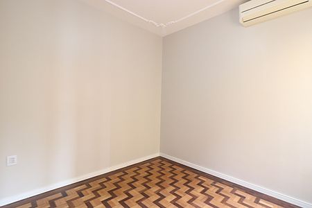 Quarto de apartamento à venda com 1 quarto, 36m² em São Geraldo, Porto Alegre