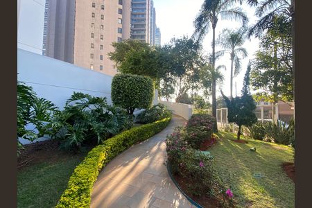 Apartamento à venda com 143m², 3 quartos e 3 vagas Apartamento à venda com 143m², 3 quartos e 3 vagasÁrea externa
