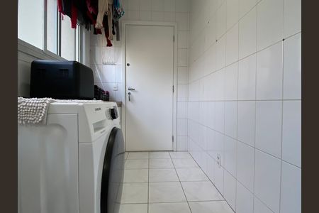 Apartamento à venda com 143m², 3 quartos e 3 vagas Apartamento à venda com 143m², 3 quartos e 3 vagasÁrea de Serviço