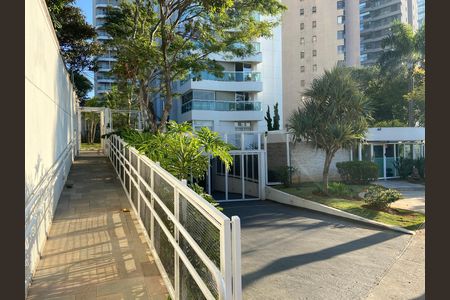 Apartamento à venda com 143m², 3 quartos e 3 vagas Apartamento à venda com 143m², 3 quartos e 3 vagasÁrea externa