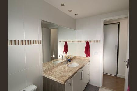 Apartamento à venda com 143m², 3 quartos e 3 vagas Apartamento à venda com 143m², 3 quartos e 3 vagasBanheiro da Suíte 3