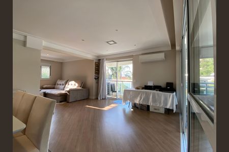 Apartamento à venda com 143m², 3 quartos e 3 vagas Apartamento à venda com 143m², 3 quartos e 3 vagasSala