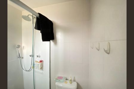 Apartamento à venda com 143m², 3 quartos e 3 vagas Apartamento à venda com 143m², 3 quartos e 3 vagasBanheiro da Suíte 2