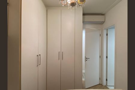 Apartamento à venda com 143m², 3 quartos e 3 vagas Apartamento à venda com 143m², 3 quartos e 3 vagasSuíte 1