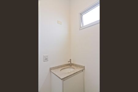 Casa de condomínio à venda com 157m², 3 quartos e 2 vagas Casa de condomínio à venda com 157m², 3 quartos e 2 vagasBanheiro da Suíte