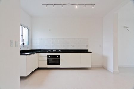 Casa de condomínio à venda com 157m², 3 quartos e 2 vagas Casa de condomínio à venda com 157m², 3 quartos e 2 vagasSala/Cozinha