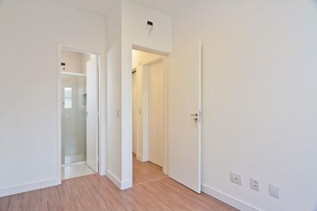 Casa de condomínio à venda com 157m², 3 quartos e 2 vagas Casa de condomínio à venda com 157m², 3 quartos e 2 vagasSuíte