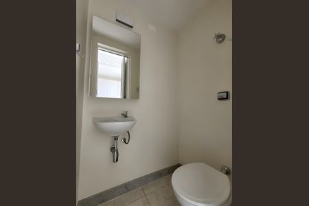 Lavabo de apartamento para alugar com 3 quartos, 100m² em Chácara Itaim, São Paulo
