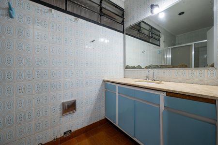 Casa à venda com 350m², 3 quartos e 4 vagasBanheiro