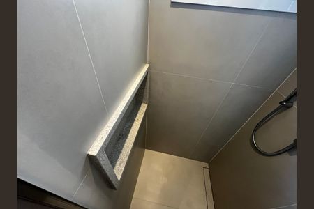 Apartamento à venda com 87m², 3 quartos e 2 vagasBanheiro Social