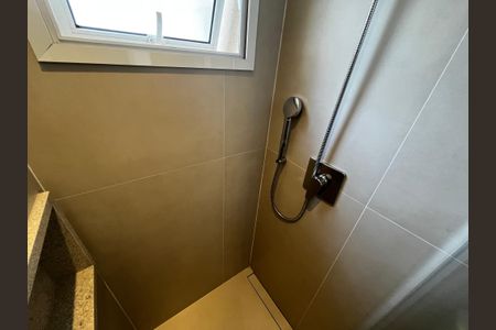 Apartamento à venda com 87m², 3 quartos e 2 vagasBanheiro Social