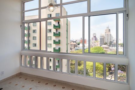 Apartamento à venda com 75m², 2 quartos e sem vaga Apartamento à venda com 75m², 2 quartos e sem vagaVaranda da Sala