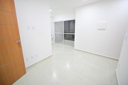 Sala de apartamento para alugar com 2 quartos, 44m² em Setor Conde dos Arcos - Complemento, Goiânia
