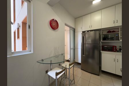 Apartamento à venda com 97m², 3 quartos e 2 vagasCozinha
