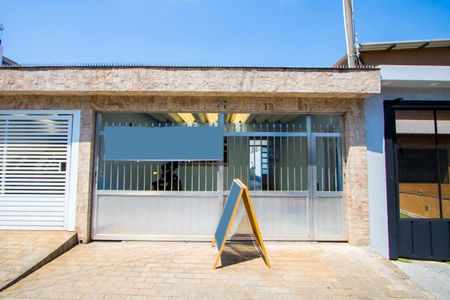 Casa à venda com 162m², 2 quartos e 2 vagasFachada