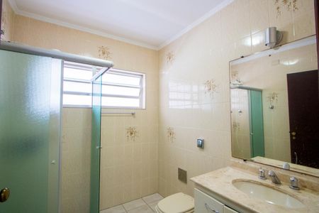 Casa à venda com 162m², 2 quartos e 2 vagasBanheiro