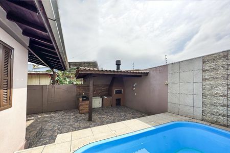 Casa à venda com 132m², 2 quartos e 2 vagasÁrea comum - Piscina