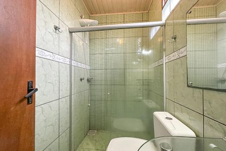Casa à venda com 132m², 2 quartos e 2 vagasBanheiro