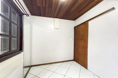 Quarto de casa à venda com 2 quartos, 132m² em Igara, Canoas