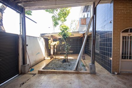 Casa para alugar com 1000m², 3 quartos e 4 vagasQuintal