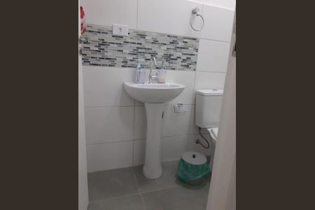 Casa para alugar com 230m², 5 quartos e 4 vagas Casa para alugar com 230m², 5 quartos e 4 vagasBanheiro