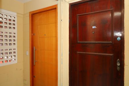 Apartamento para alugar com 45m², 2 quartos e 1 vagaÁrea comum - Saguão do andar