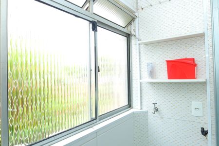 Apartamento para alugar com 45m², 2 quartos e 1 vagaÁrea de Serviço