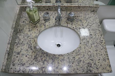 Apartamento à venda com 65m², 2 quartos e 1 vagaBanheiro da Suíte