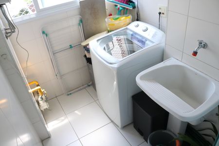 Apartamento à venda com 65m², 2 quartos e 1 vagaÁrea de Serviço