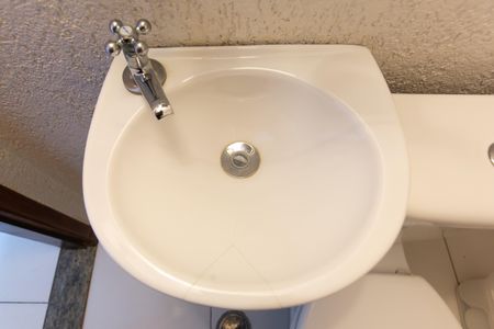 Casa de condomínio à venda com 72m², 2 quartos e 1 vagaLavabo 