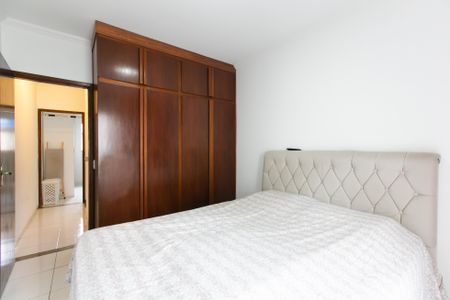 Casa de condomínio à venda com 72m², 2 quartos e 1 vagaQuarto 2