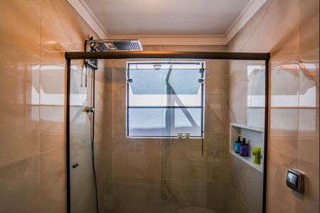 Casa à venda com 168m², 3 quartos e 2 vagas Casa à venda com 168m², 3 quartos e 2 vagasBanheiro