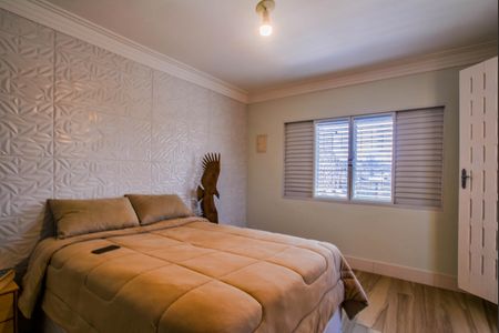 Casa à venda com 168m², 3 quartos e 2 vagas Casa à venda com 168m², 3 quartos e 2 vagasQuarto 1