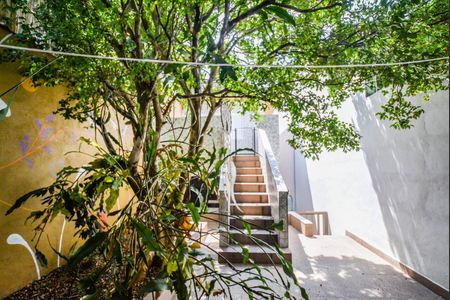 Casa à venda com 168m², 3 quartos e 2 vagas Casa à venda com 168m², 3 quartos e 2 vagasQuintal