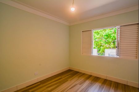 Casa à venda com 168m², 3 quartos e 2 vagas Casa à venda com 168m², 3 quartos e 2 vagasQuarto 3