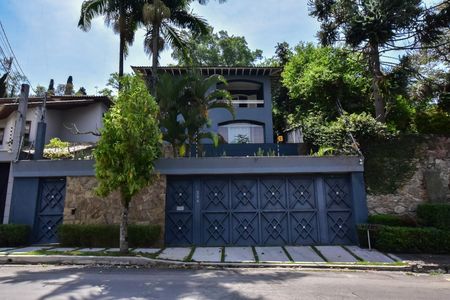 Casa para alugar com 700m², 4 quartos e 5 vagasFachada