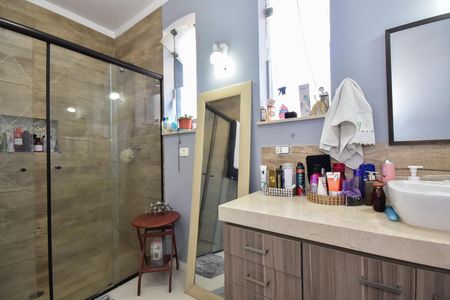 Casa para alugar com 700m², 4 quartos e 5 vagasBanheiro Suíte 2